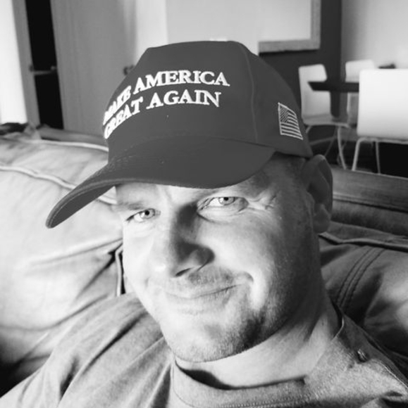 Meet your Posher, Daniel - Picture 1 of 1